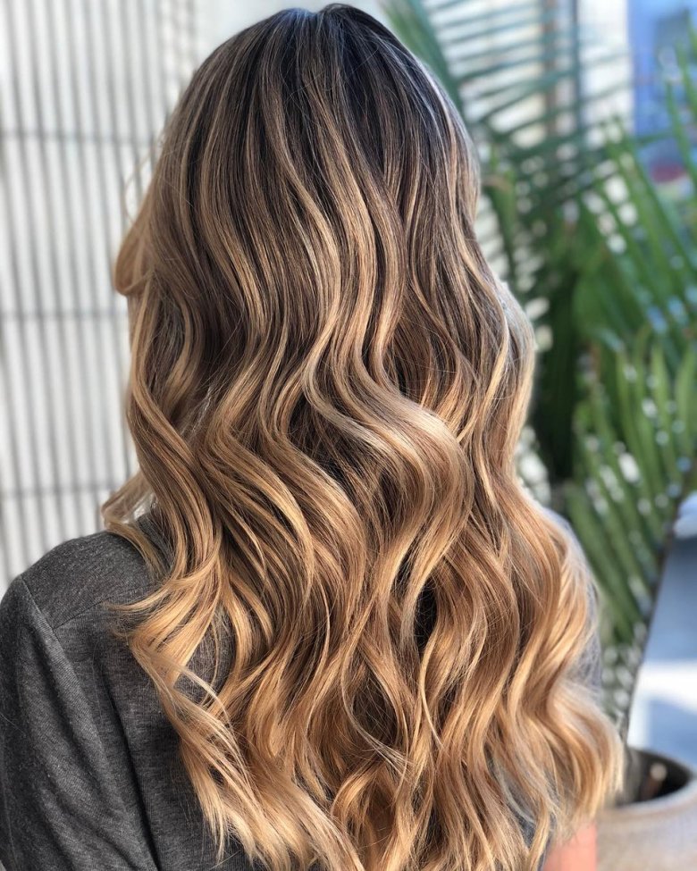 Хайлайтс балаяж