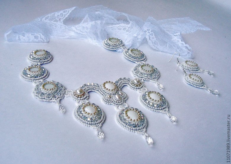 Кольє бісер весільне
