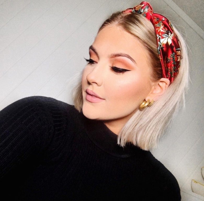 Зачіски з банданою на коротке волосся