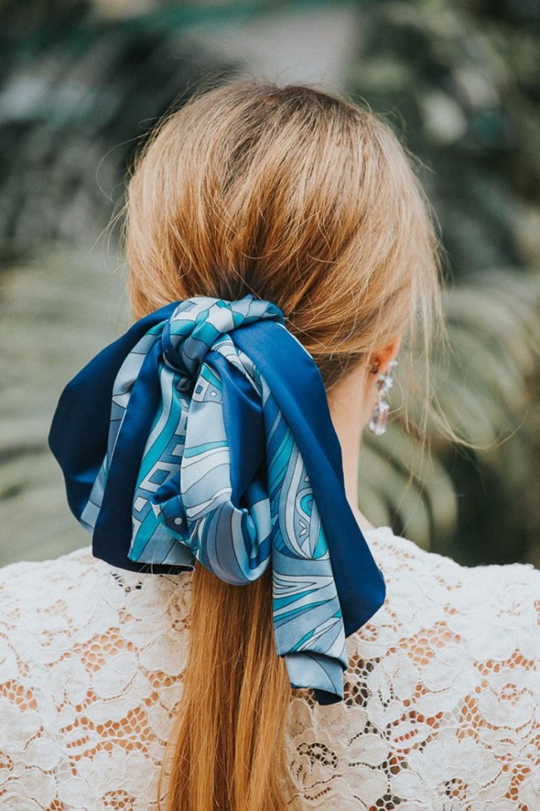 Зачіски з хусткою