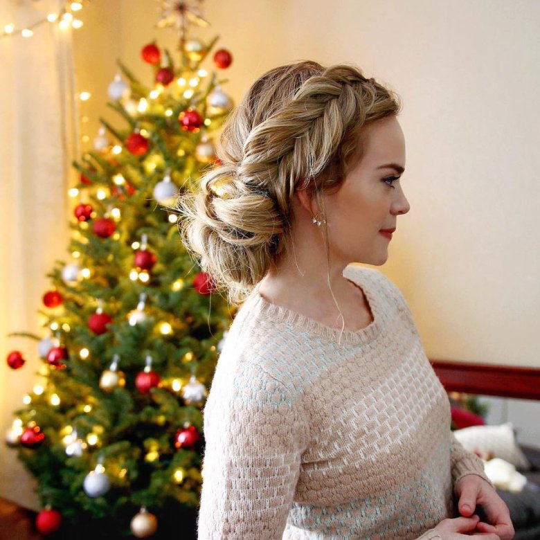 Новорічні зачіски на середнє волосся