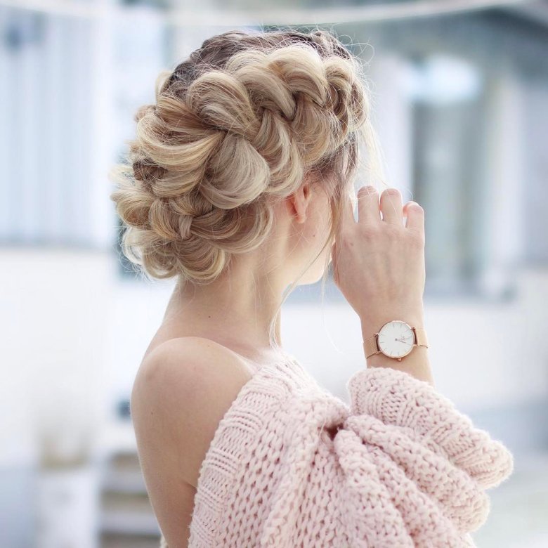 Зачіски на світле волосся коси