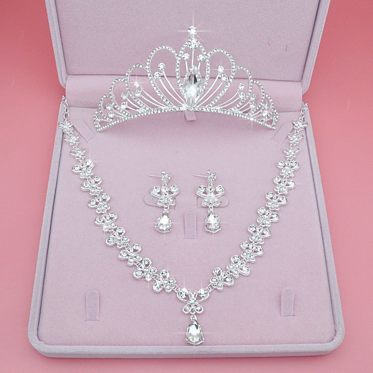 Красива біжутерія