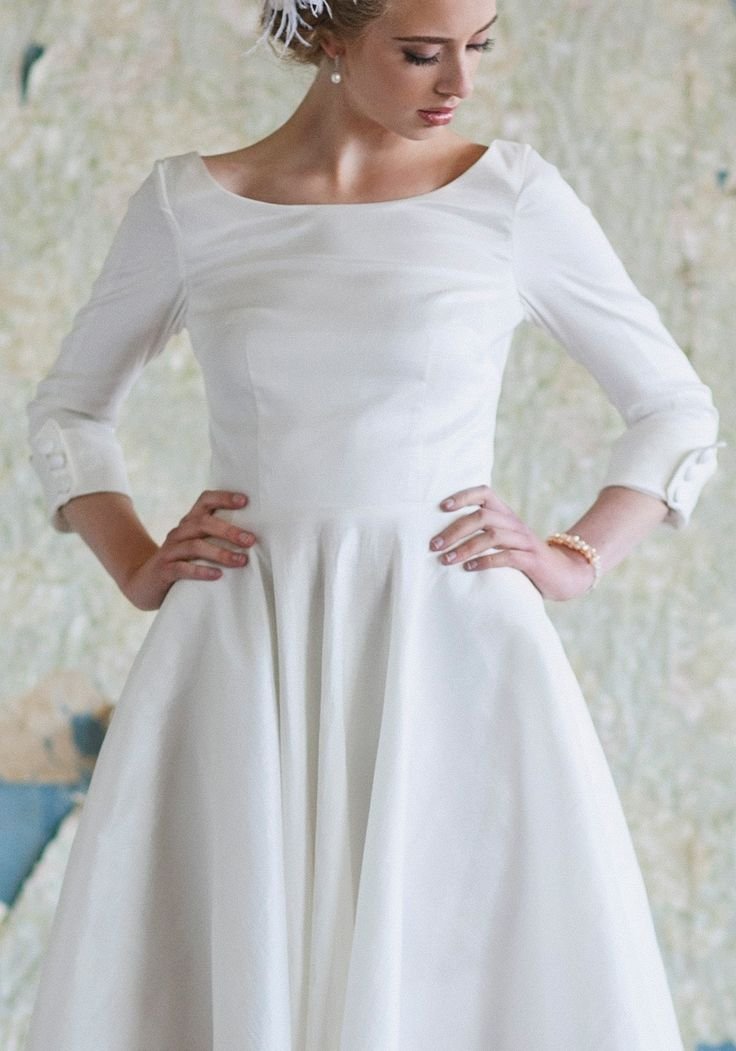 Весільне плаття з рукавом і виріз човен