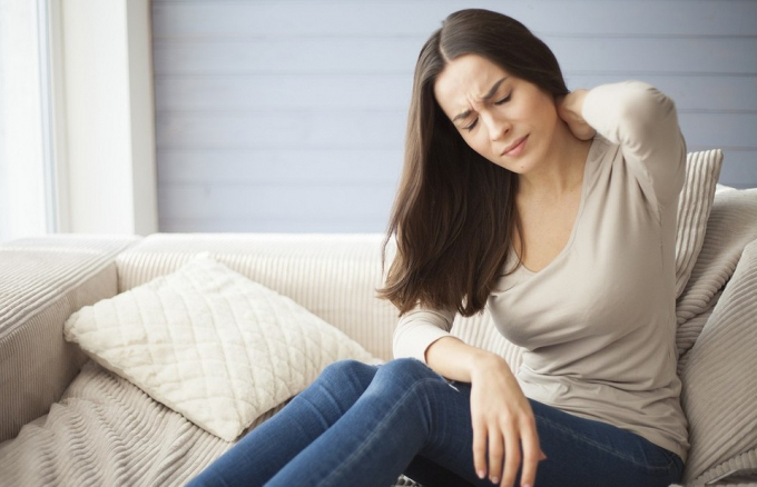 Психосоматика болю в попереку: емоції та страхи, від яких страждає спина