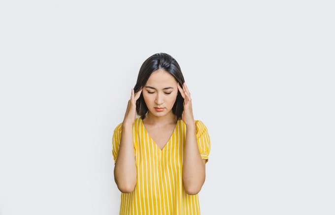 Біль у скронях: чому виникає і 7 способів швидко позбутися