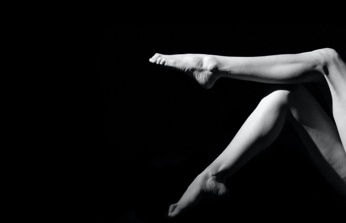 Чому варикоз влітку загострюється і як допомогти венам пережити спеку