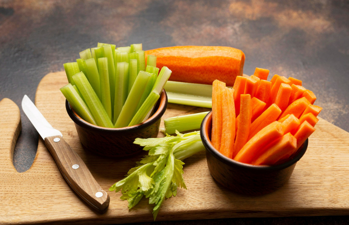 Забудь про варіння: як приготувати овочі, щоб вони зберегли максимум вітамінів