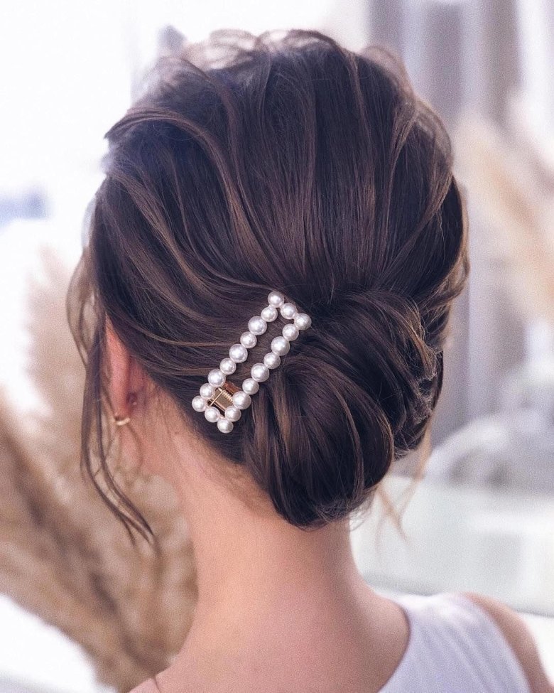 Шпильки для весільної зачіски