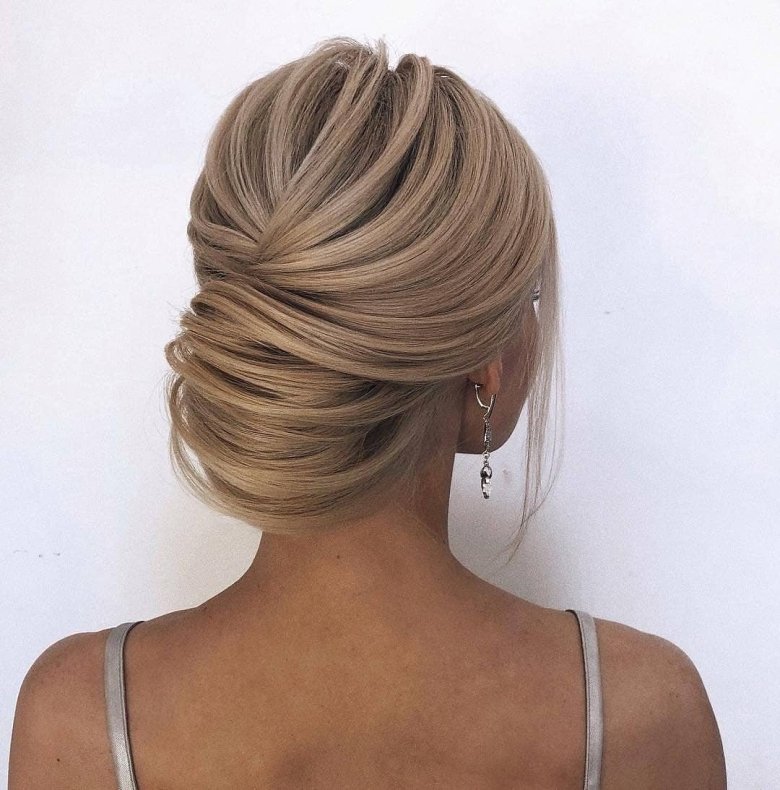 Зачіска зібране волосся