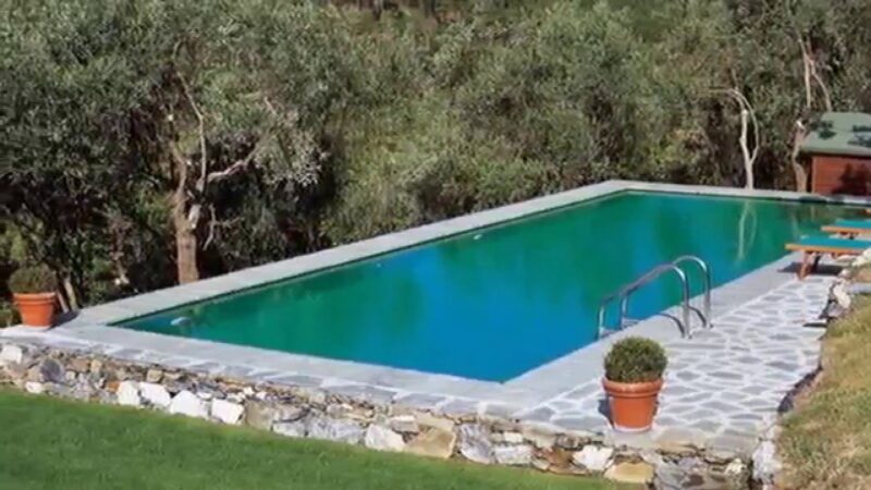 Облицювання басейну плиткою