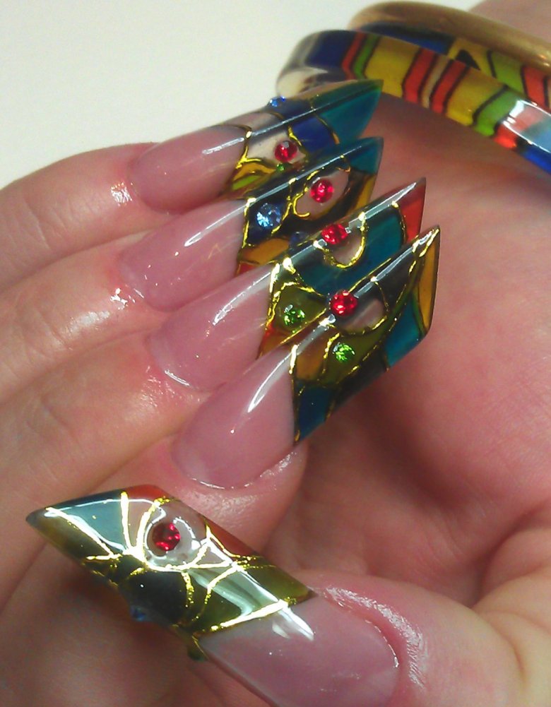 Вітраж на нігтях