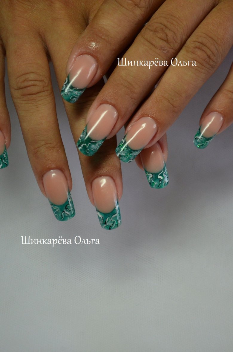 Дизайн нігтів френч акрилом