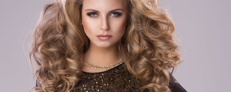 Пишні локони на середнє волосся - 55 фото