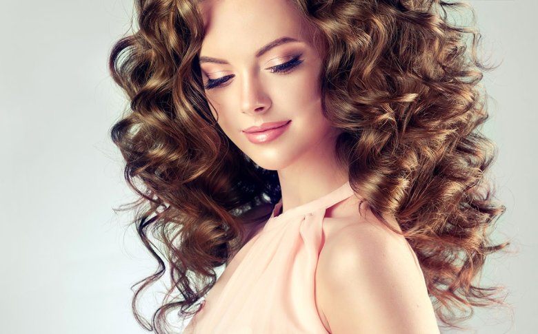 Модель Локони Софія Журавець