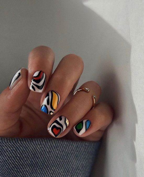 Модна форма нігтів 2024: популярний дизайн, фото