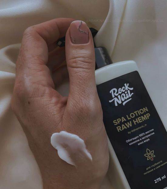 Модна форма нігтів 2024: популярний дизайн, фото