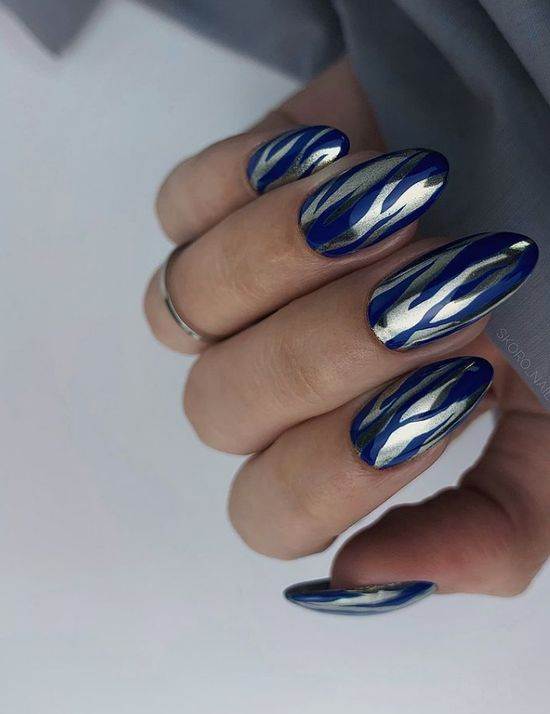 Модна форма нігтів 2024: популярний дизайн, фото