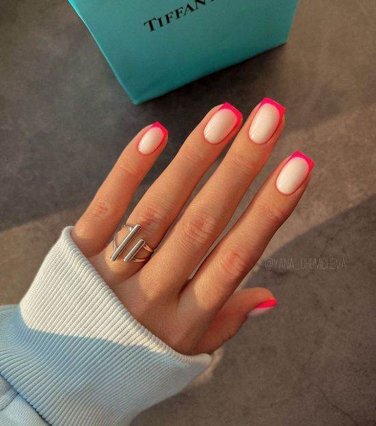 Модна форма нігтів 2024: популярний дизайн, фото