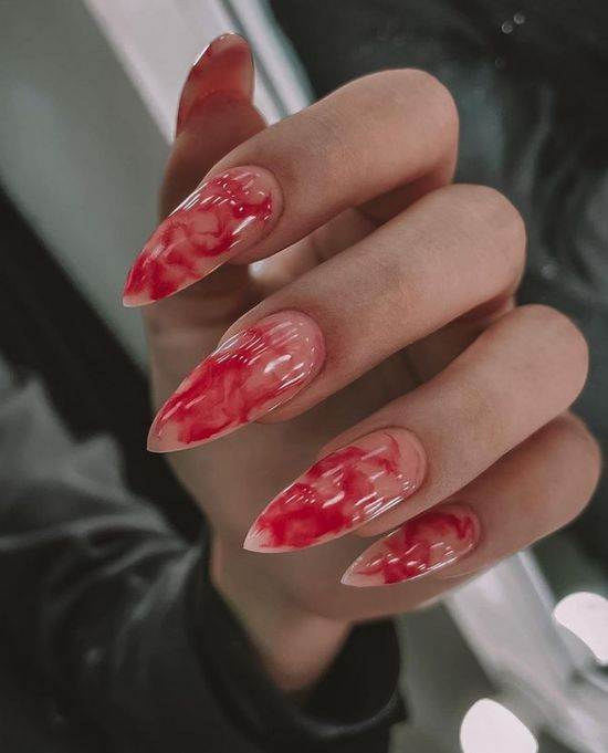 Модна форма нігтів 2024: популярний дизайн, фото