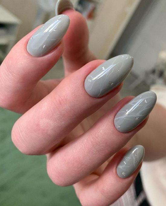 Модна форма нігтів 2024: популярний дизайн, фото