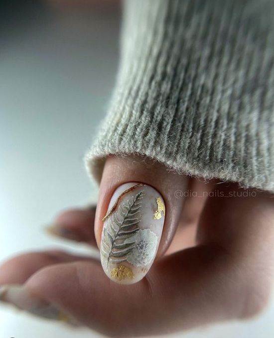 Модна форма нігтів 2024: популярний дизайн, фото