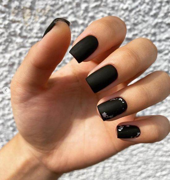 Модна форма нігтів 2024: популярний дизайн, фото