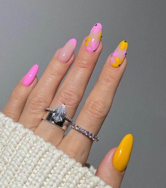 Модна форма нігтів 2024: популярний дизайн, фото