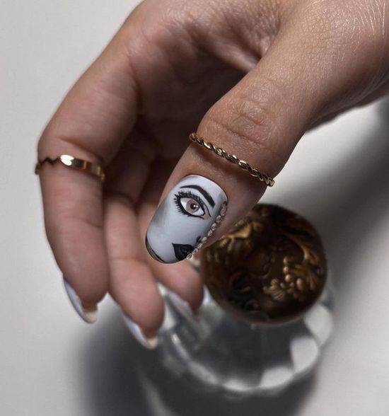 Модна форма нігтів 2024: популярний дизайн, фото