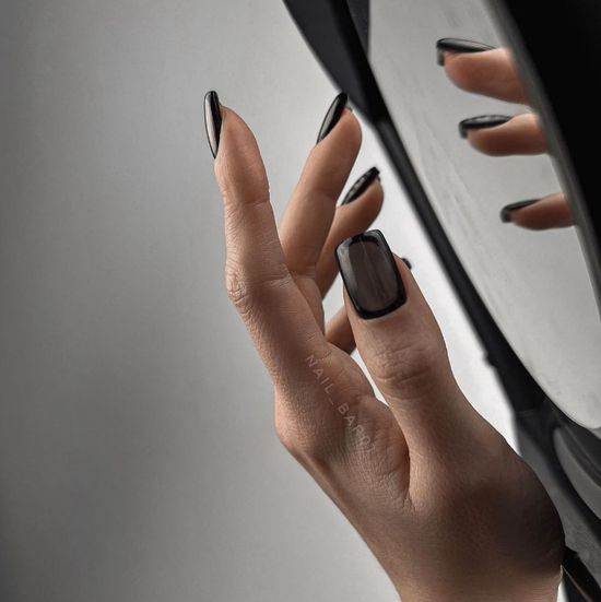 Модна форма нігтів 2024: популярний дизайн, фото