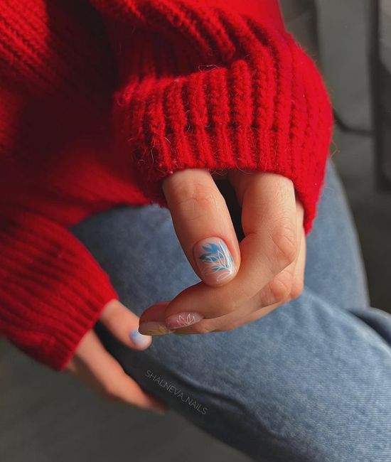 Весняний манікюр на короткі нігті: фото, красивий дизайн.