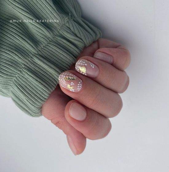Весняний манікюр на короткі нігті: фото, красивий дизайн.