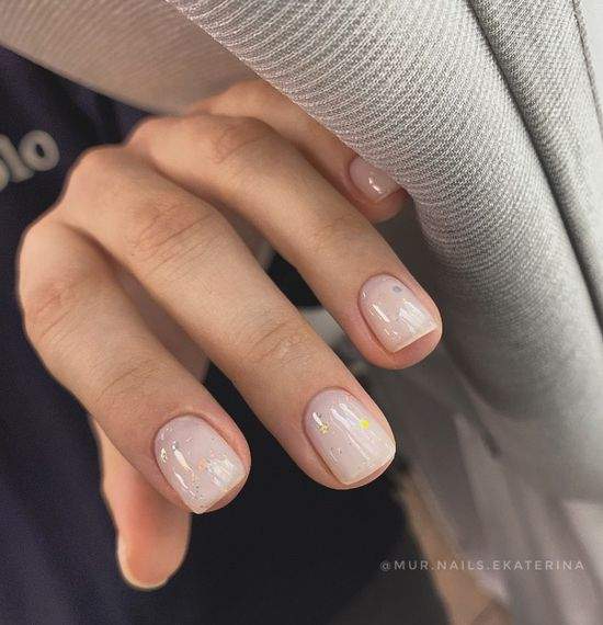 Весняний манікюр на короткі нігті: фото, красивий дизайн.