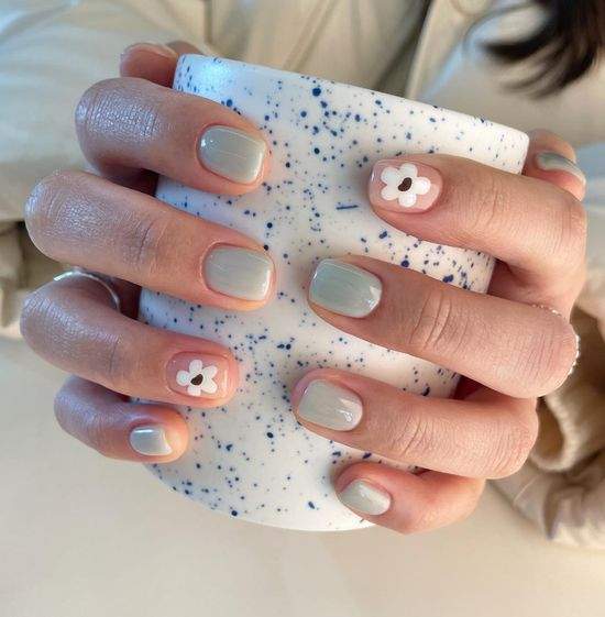 Весняний манікюр на короткі нігті: фото, красивий дизайн.