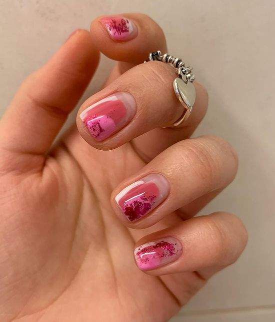 Весняний манікюр на короткі нігті: фото, красивий дизайн.