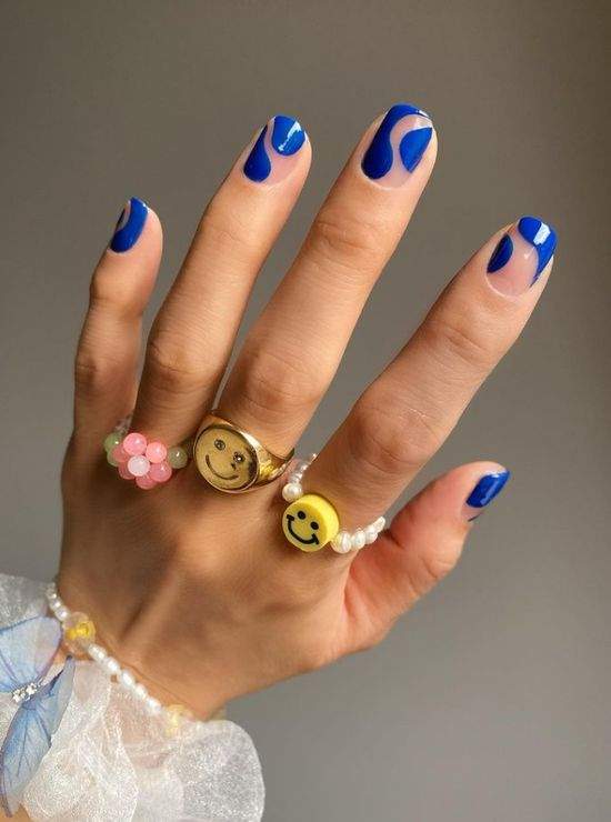 Весняний манікюр на короткі нігті: фото, красивий дизайн.