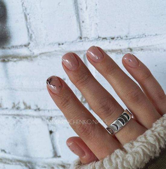 Весняний манікюр на короткі нігті: фото, красивий дизайн.