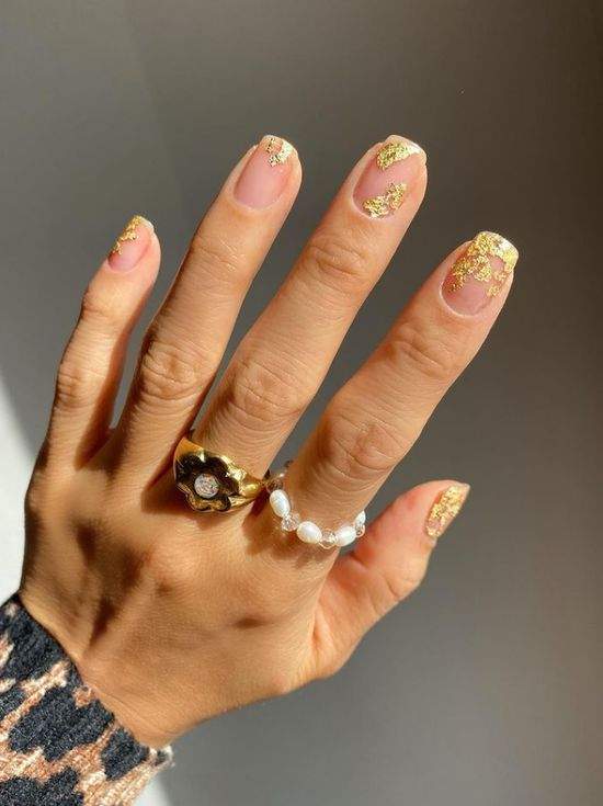 Весняний манікюр на короткі нігті: фото, красивий дизайн.