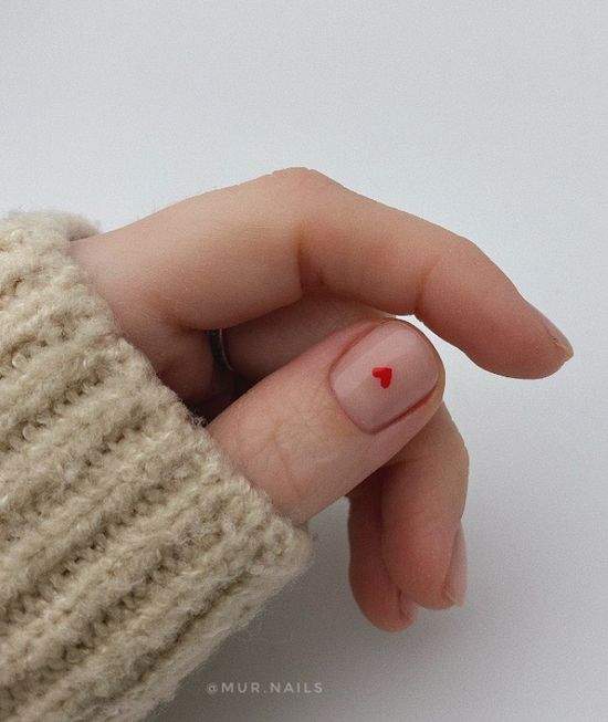 Весняний манікюр на короткі нігті: фото, красивий дизайн.