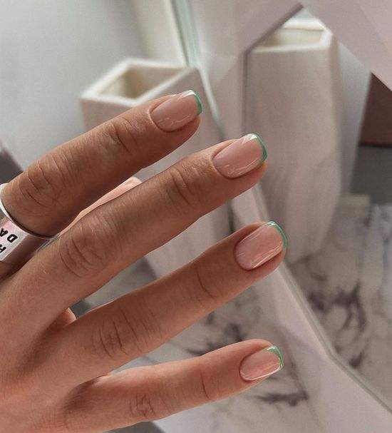 Весняний манікюр на короткі нігті: фото, красивий дизайн.