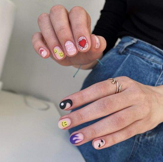 Весняний манікюр на короткі нігті: фото, красивий дизайн.