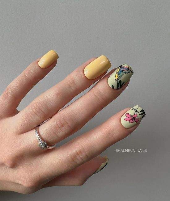Весняний манікюр із квітами: актуальний дизайн