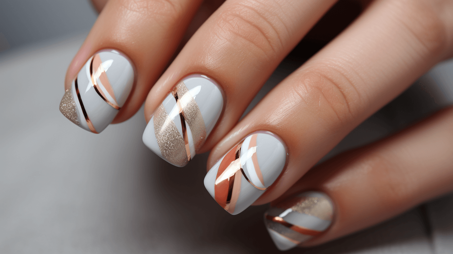 Французский маникюр 2024: Элегантность и Изысканность на кончиках пальцев