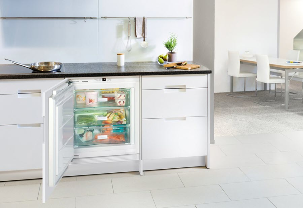 Монтаж встроенной морозильной камеры в 5 шагов