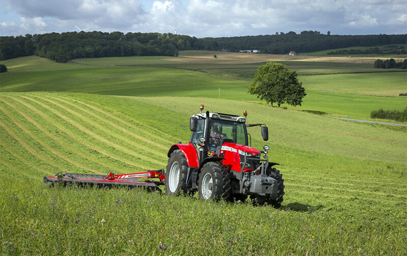 Трактор для агробізнесу