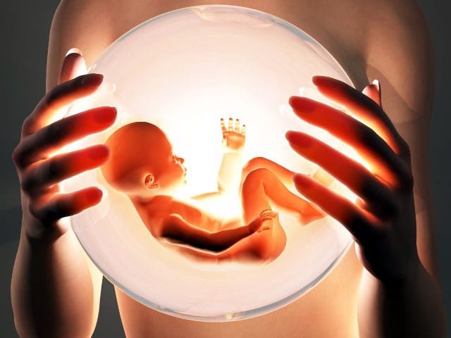 Сурогатне материнство