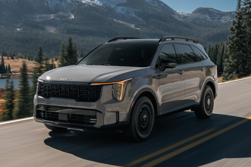 Kia Sorento vs конкуренти: чим він виграє у своєму класі