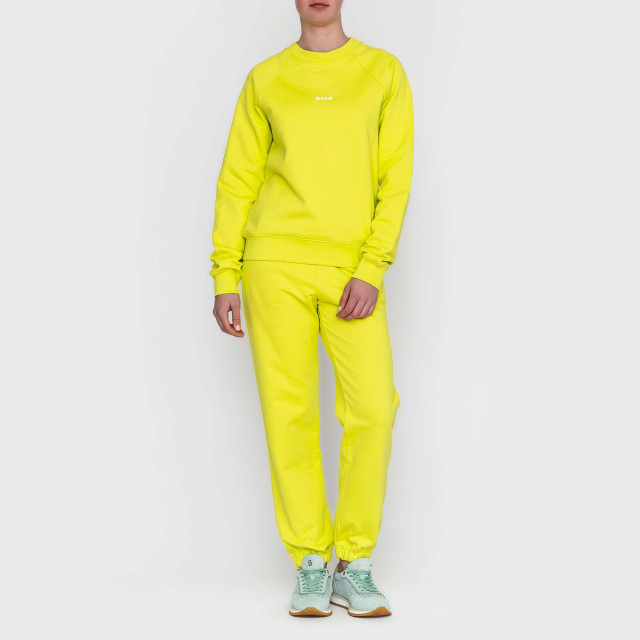 Як скласти жіночий look для прогулянок і подорожей